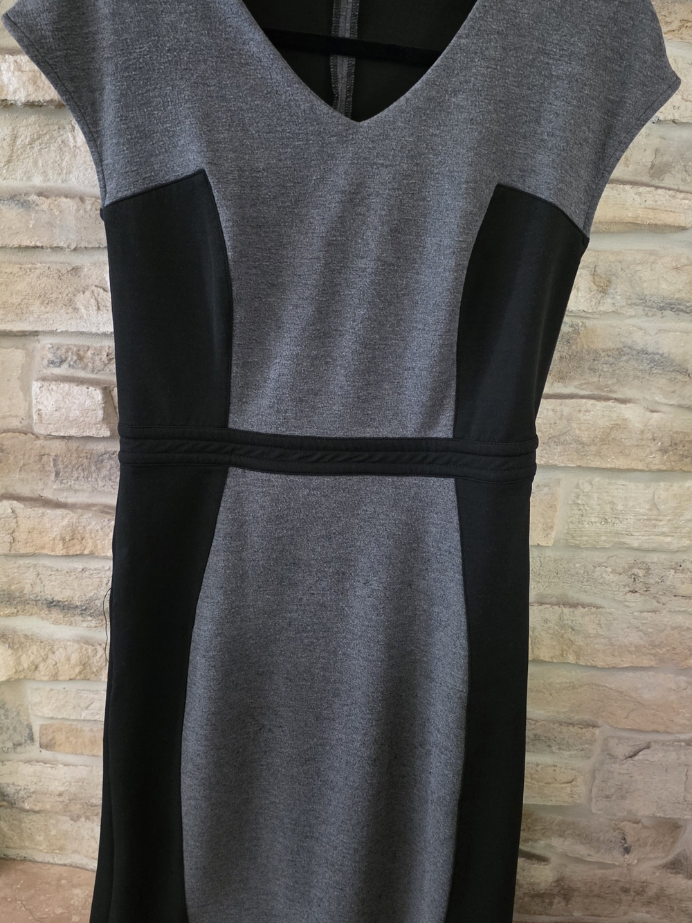 V-Neck Gray and Black Colorblock Midi Dress